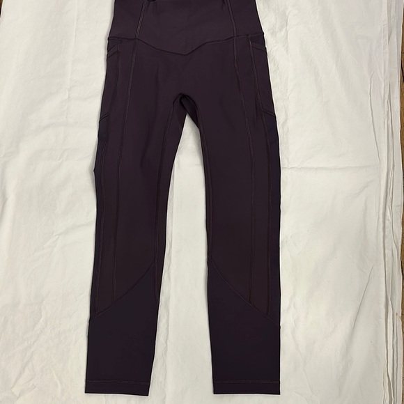 Lululemon Cropped Pocket Leggings - Picture 1 of 6